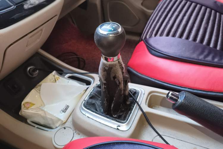 Used Jinbei 750 2016 1.5L Luxury Model