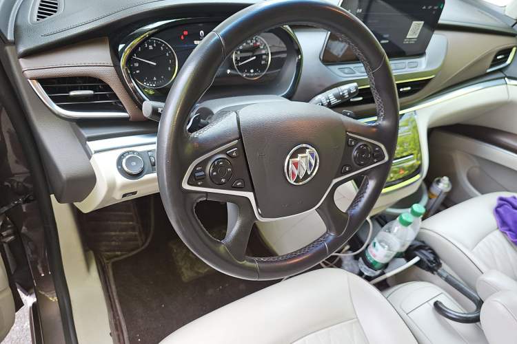 Used Buick GL8 2021 Land Cruiser Executive Class 652T Smart Luxury Model