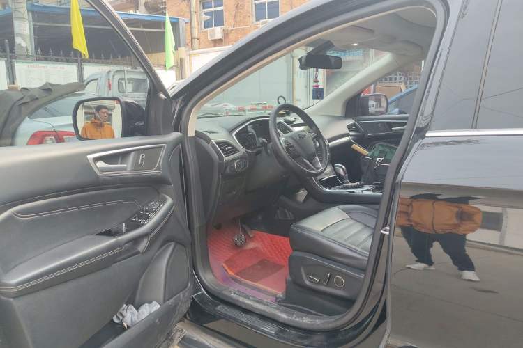 Used Ford Edge 2018 EcoBoost 245 Two-Wheel-Drive Titanium 7-Seater China V Standard