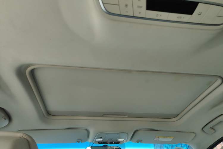 Used Buick GL8 2017 ES 28T Comfort Model China V Standard