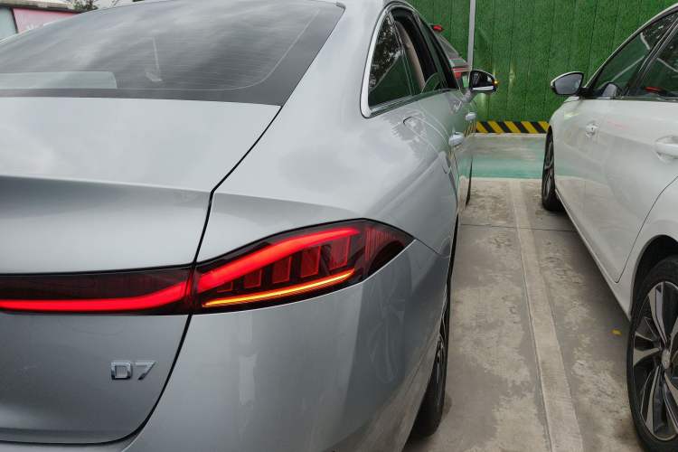 Used Roewe D7 2023 DMH 125km Flagship Edition