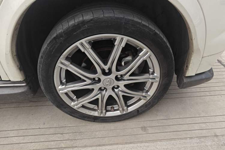 Used Infiniti ESQ 2014 1.6L Spontaneous Edition