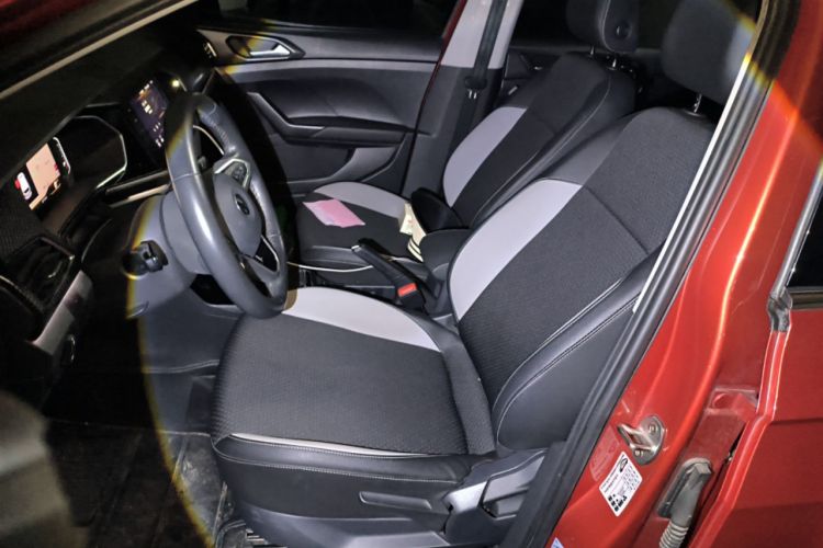 Used Volkswagen Tacqua 2020 1.5L Automatic R-Line Left Front Seat