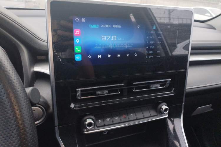 Used Haval M6 2021 PLUS 1.5T DCT Luxury Smart Connectivity Model Audio And AC Panel