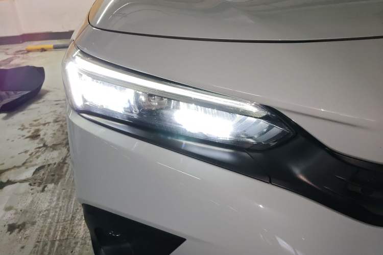 Used Honda Civic 2023 2.0L eHEV Swift Edition Right Front Headlight