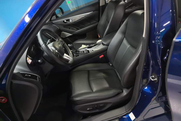 Used Infiniti Q50L 2018 2.0T Enjoyment Version China VI Standard Left Front Seat