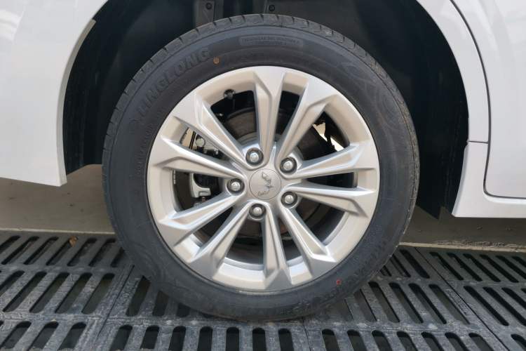 Used Wuling Jiachen 2022 1.5L Manual Comfort Edition
