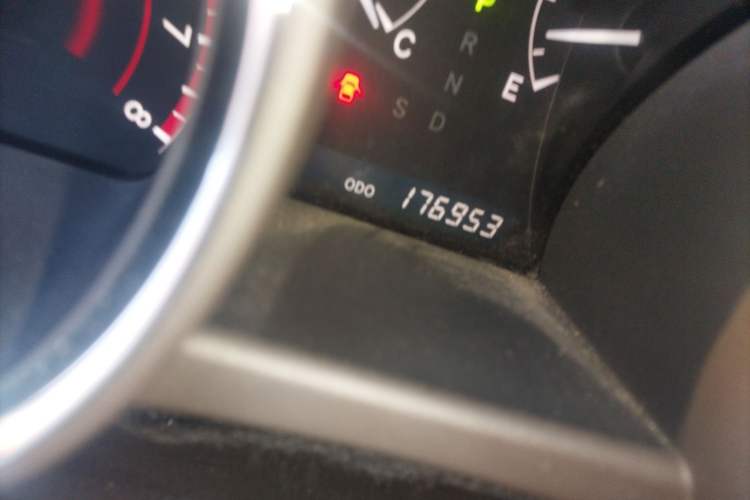 Used Toyota Highlander 2011 2.7L Two-Wheel Drive 5-Seater Sport Edition
