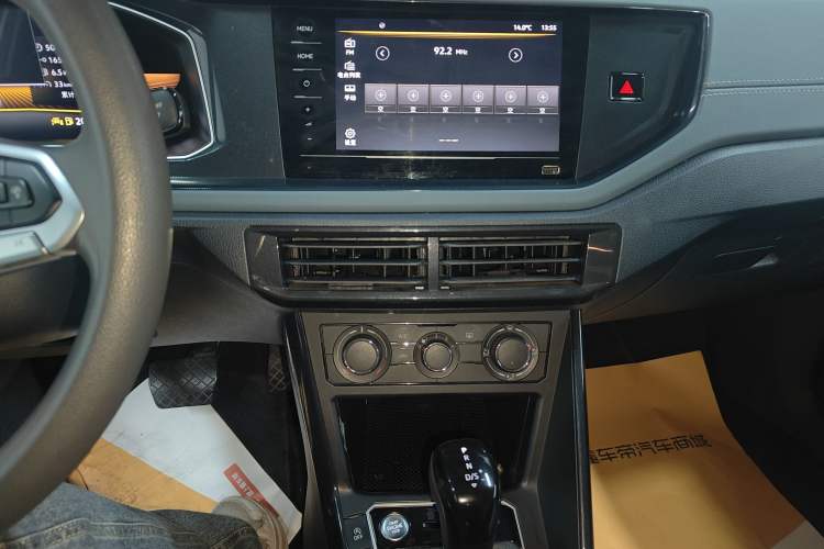 Used Volkswagen Lavida 2023 New Sharp 1.5L Automatic New Wish Edition Audio And AC Panel