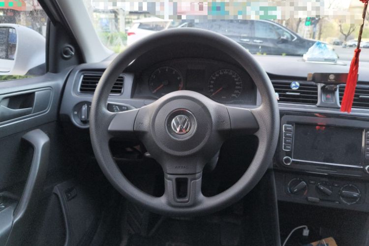 Used Volkswagen Santana 2015 1.6L Manual Fashion Edition Steering Wheel