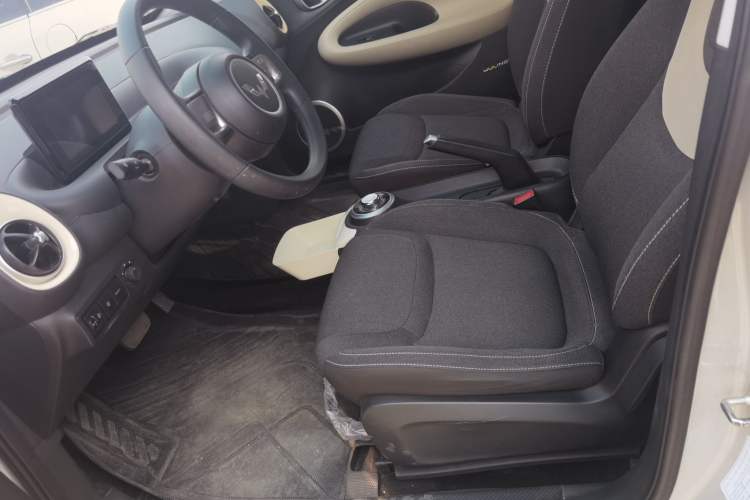 Used Wuling Bingo 2024 203km Light Edition
