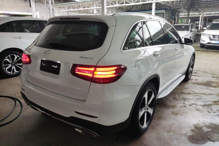 Used Mercedes-Benz GLC 2018 GLC 260 4MATIC Luxury Model
