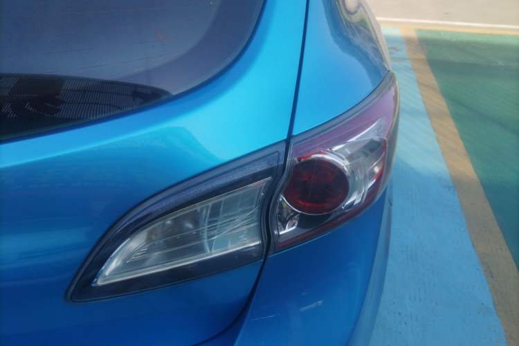 Used Mazda Mazda 3 2012 Hatchback 1.6L Automatic Elite Model