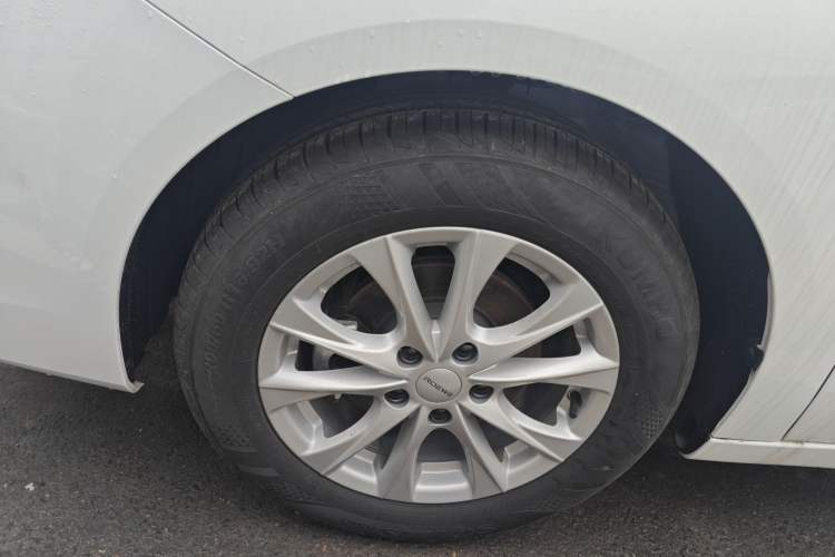 Used Roewe i5 2026 Model 1.5L Manual Comfort Version