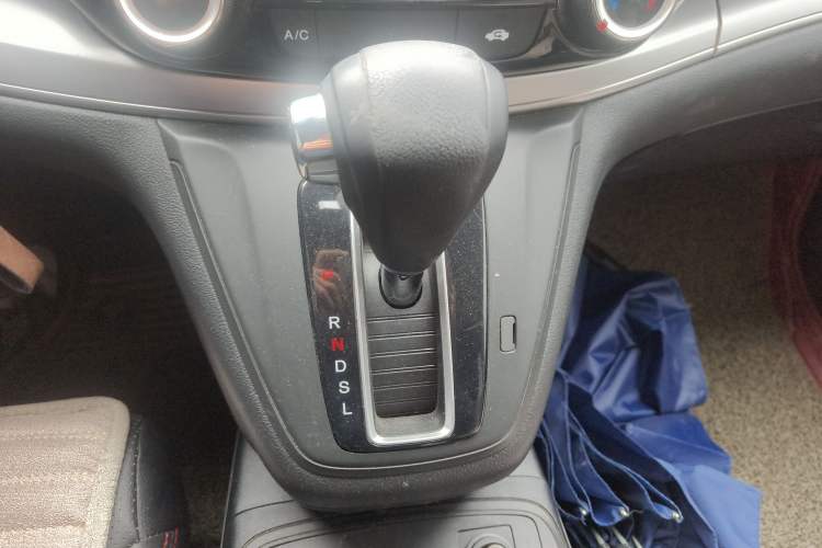 Used Honda CR-V 2016 2.0L two-wheel drive Urban Edition