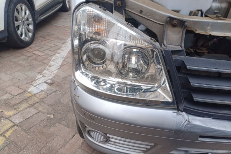 Used FAW Jiabao V52 2011 1.0L Practical Version LJ465QE1 Right Front Headlight