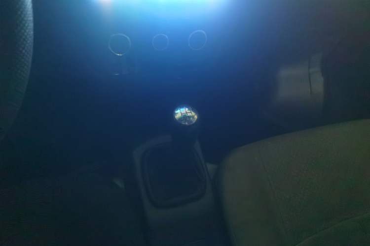 Used Jinbei Hiace X30 2021 1.5L Wealthy Single-Steaming Air-Conditioned Van China VI Standard SWC15M
