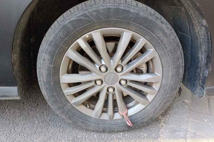 Used SAIC MAXUS Dajia 5 2022 520 km Enjoyment Version Six Seats
