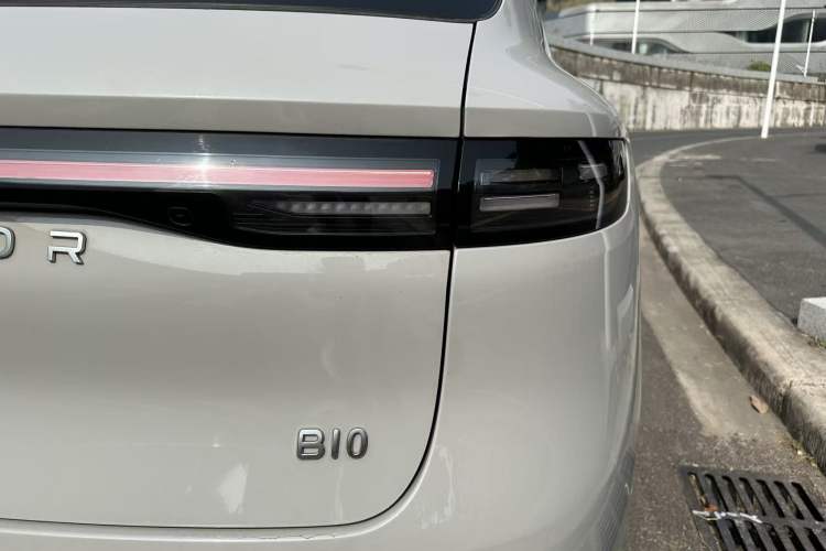 Used Leapmotor B10 2025 510 Joyful Edition Right Rear Taillight