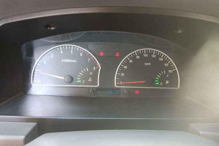 Used Dongfeng Shuaike 2011 1.6L Manual Comfort 7-Seater