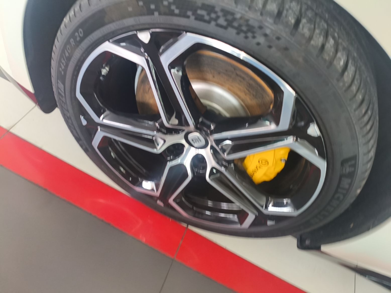 Xiaomi Auto SU7 2024 Four-Wheel Drive Ultra-Long Range Advanced Intelligent Driving Max Edition — снимка 10