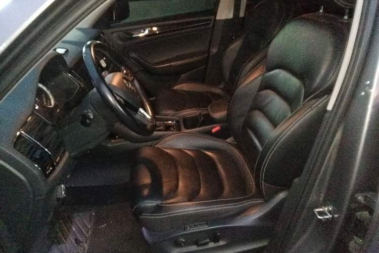 Used Skoda Kodiaq 2018 Facelifted TSI330 5-Seater Two-Wheel-Drive Luxury Enjoyment Edition
