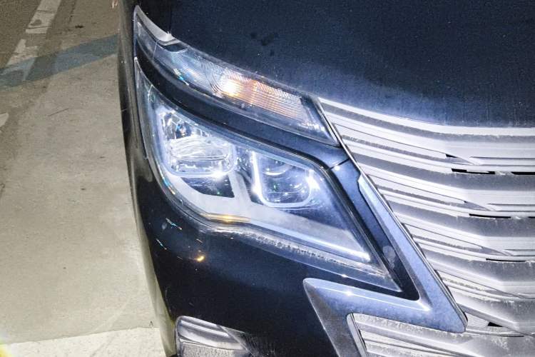 Used FORTHING Lingzhi 2023 M5 1.6L Comfort Edition 7-Seater