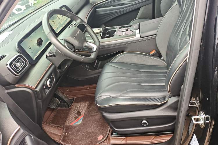 Used Chery Tiggo 9 2023 2.0T Dual-Clutch Two-Wheel Drive Luxury Edition 5 Seats
