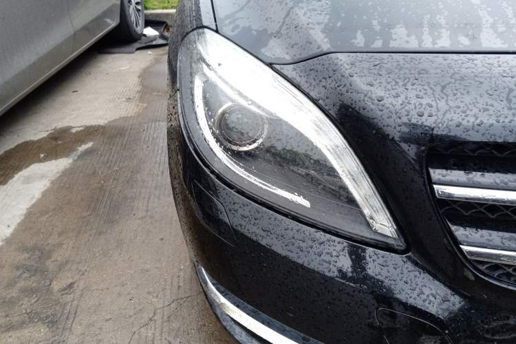 Used Mercedes-Benz B-Class 2012 B 200 Right Front Headlight