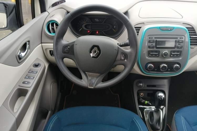 Used Renault Captur 2015 1.2T Automatic Standard Edition Steering Wheel