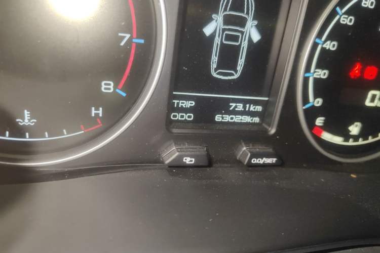 Used Geely Auto Vision X6 2016 1.8L Manual Luxury Model
