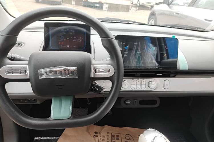 Used CHANGAN NEVO Lumin 2025 205 km Xiangqin Version
