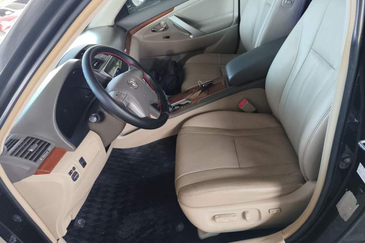 Used Toyota Camry 2013 200G Classic Luxury Edition
