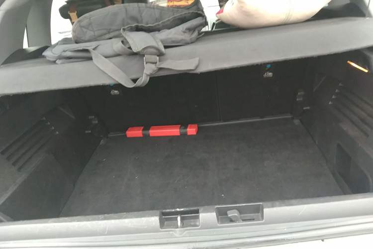 Used Peugeot 3008 2013 2.0L Automatic Trend Edition Trunk