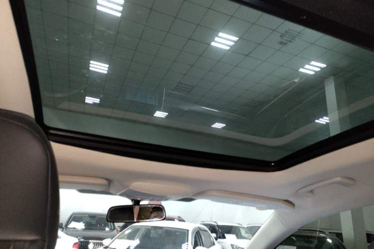 Used Ford Edge 2021 PLUS EcoBoost 245 Two-Wheel-Drive Platinum Edition 5 Seats
