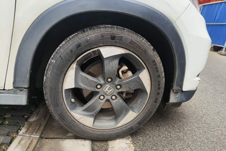 Used Honda Vezel 2017 1.8L CVT Front-Wheel Drive Pioneer Edition
