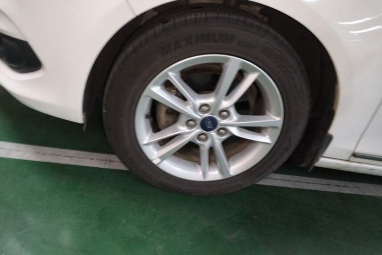 Used Ford Escort 2019 Revised Version 1.5L Automatic Enjoyment Type China VI Standard Left Front Wheel Hub