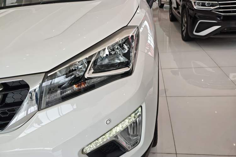 Used CHANGAN CS15 2016 1.5L Manual Fashion Edition