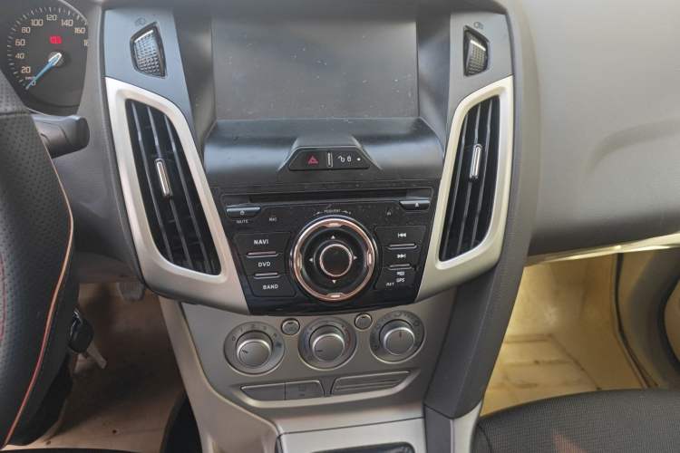 Used Ford Focus 2012 Sedan 1.6L Manual Comfort Model