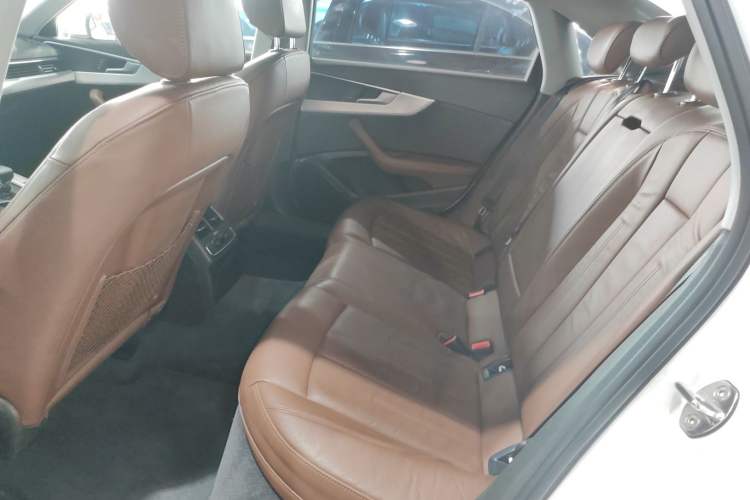 Used Audi A4L 2018 30th Anniversary Edition 40 TFSI Fashion Model