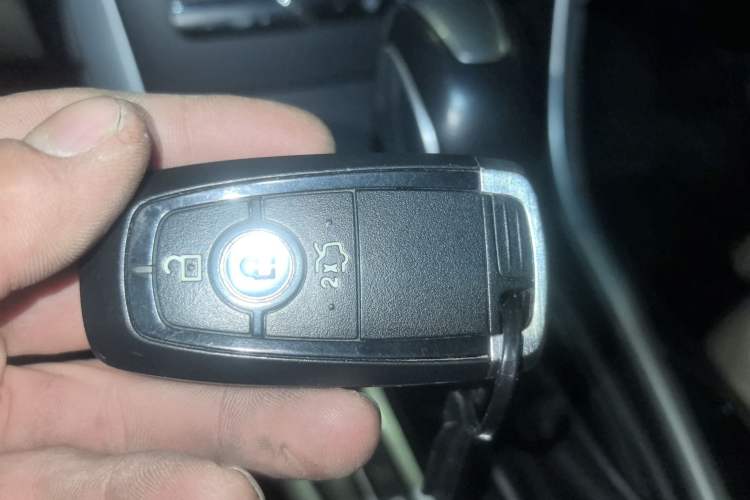 Used Ford Edge 2018 EcoBoost 245 Two-Wheel-Drive Titanium 5-Seater China V Standard
