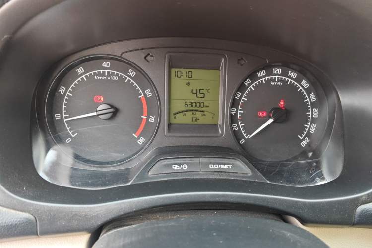 Used Skoda Fabia 2014 1.4L Manual Crystal Edition