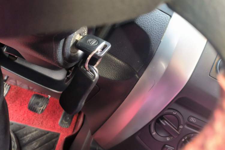 Used Nissan Livina 2013 1.6XE Manual Comfort Edition Vehicle Key