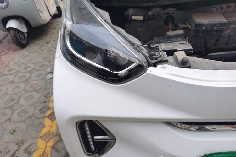 Used Chery Little Ant 2022 Sweet Pink Edition Full-Sugar Version Lithium Iron Phosphate 30 kW 301 km Right Front Headlight