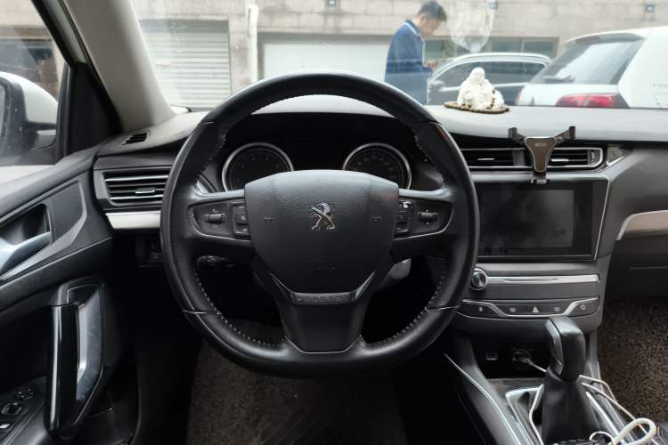 Used Peugeot 408 2014 1.8L Automatic Luxury Edition Steering Wheel