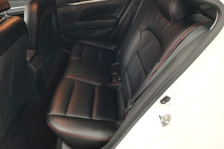 Used Hyundai Elantra (6th Generation / Lingdong) 2016 1.6L Automatic ZhiXuan – Elite Version
