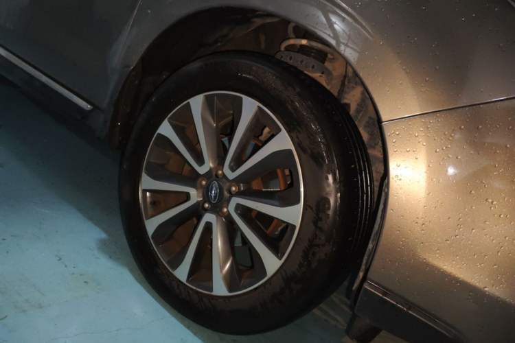 Used Subaru Forester 2016 2.5i Prestige Navigation Edition Right Front Wheel Hub