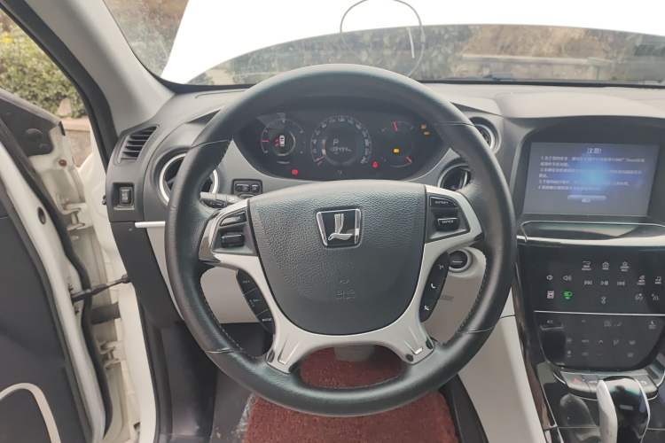 Used Luxgen Great 7 SUV 2014 2.2T Two-Wheel-Drive Smart Version