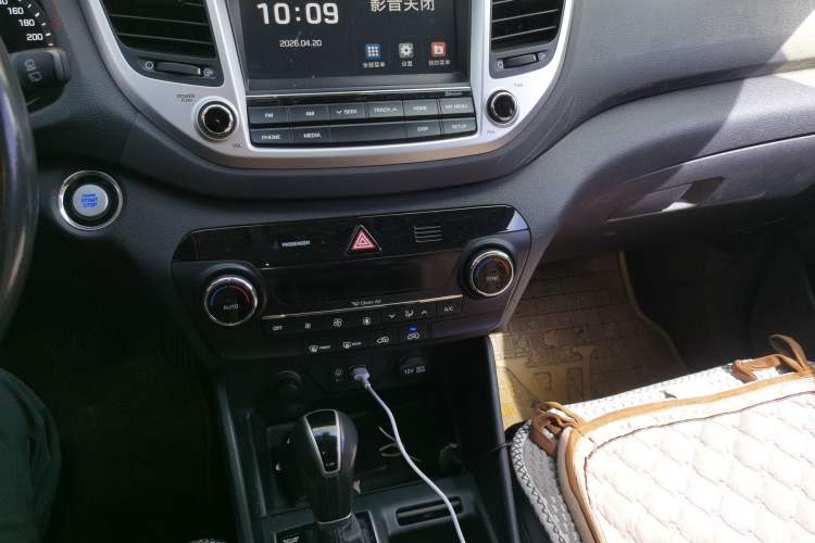 Used Hyundai Tucson 2015 1.6T Dual-Clutch Two-Wheel-Drive Smart Model