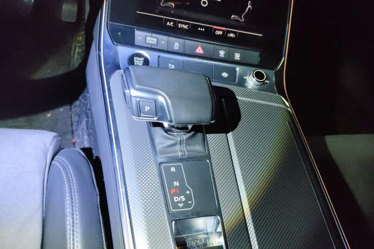 Used Audi A6L 2022 40 TFSI Luxury Dynamic Model
